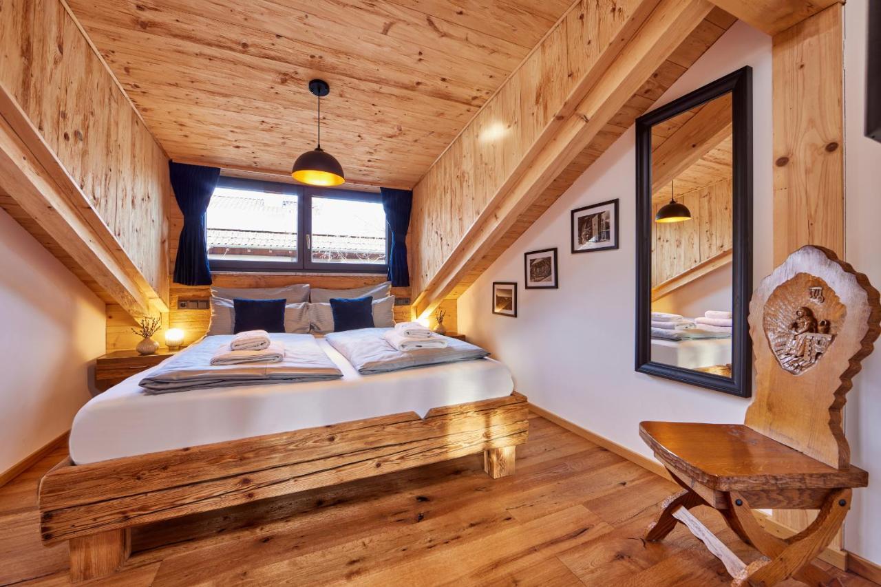 Chalet Alpi Garmisch-Partenkirchen Buitenkant foto