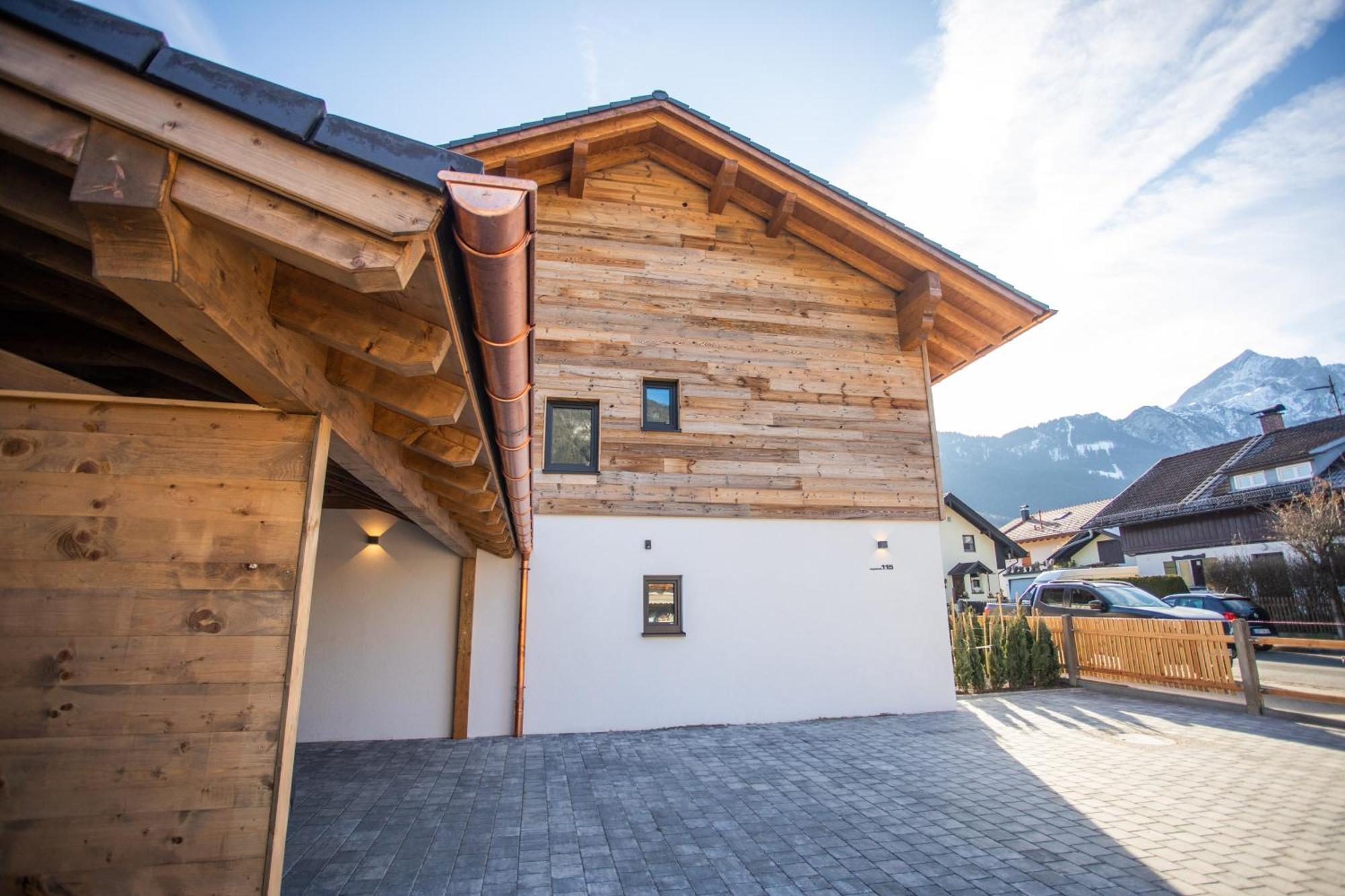 Chalet Alpi Garmisch-Partenkirchen Buitenkant foto